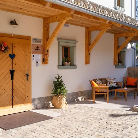 Landhouse - Adults Only Couette-café