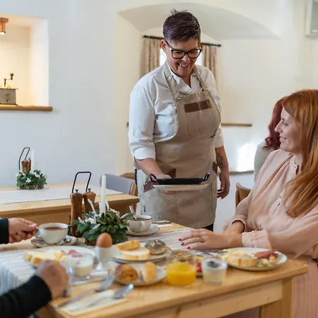 Landhouse Bled Bed & Breakfast