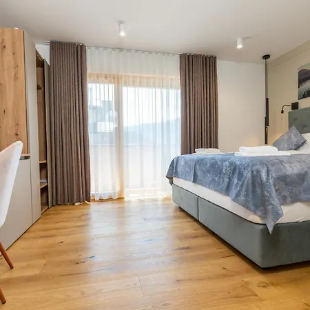 Landhouse - Adults Only Couette-café 4*