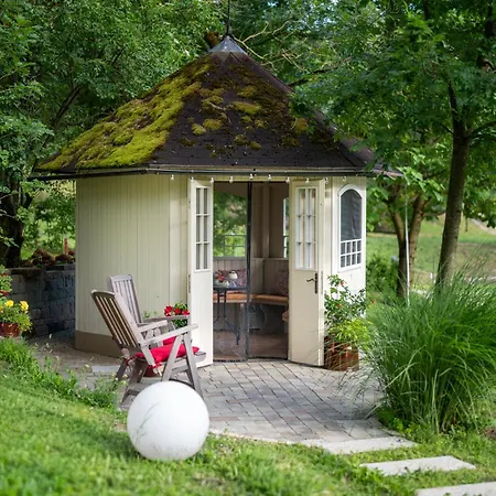 Landhouse - Adults Only 4*
